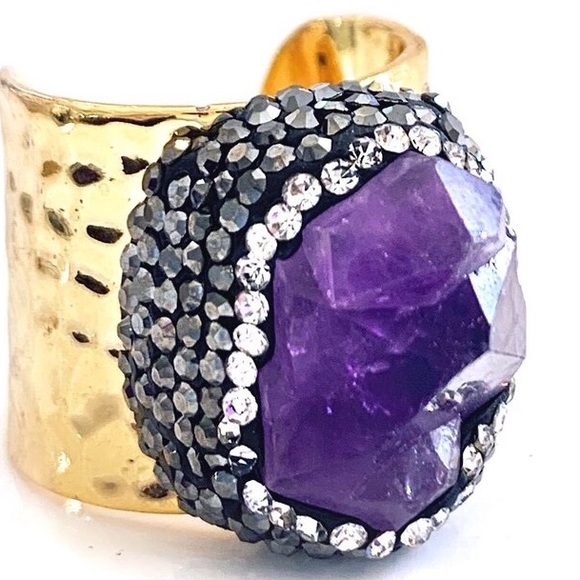 ROCK AMETHYST STATEMENT RING - Picture 2 of 4